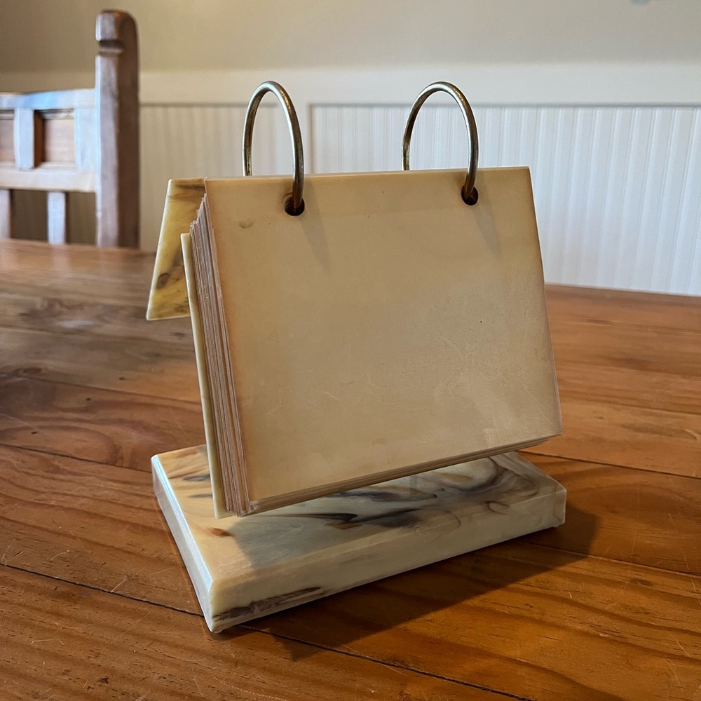 Vintage Faux Marble Resin Flip Photo Holder - Picture 6 of 16